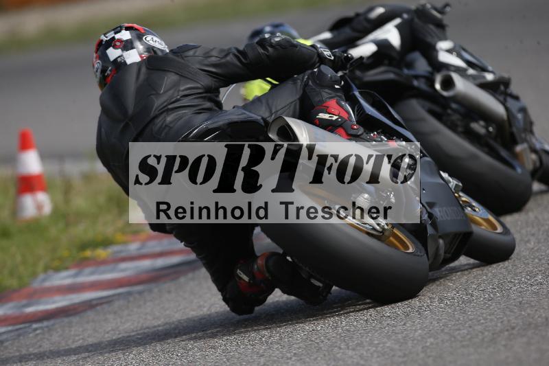 /Archiv-2023/53 31.07.2023 Dunlop Ride und Test Day ADR/Gruppe gelb/backside